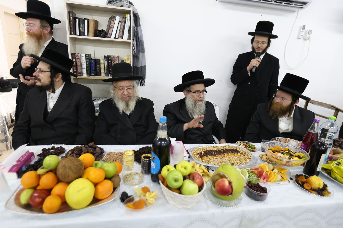 גאב''ד קארלסבורג ט"ו בשבט בת''ת ריבניץ בצפת