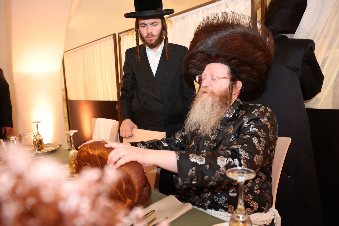 שמחת שבע ברכות בחצה"ק טרעבישאן