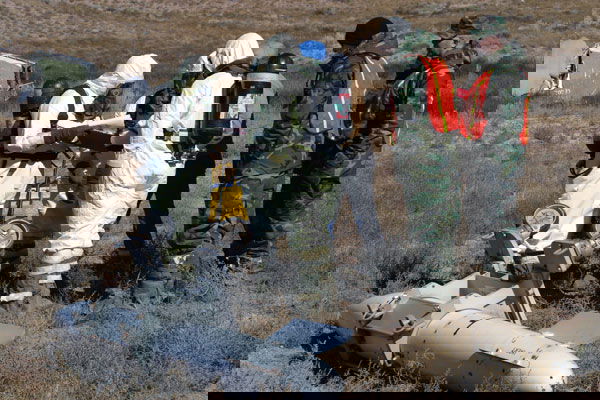 מדענים ומומחי גרעין בפעילות מבצעית