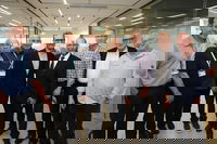 פרופ' לורנס לנקה והנהלת ענף האורתופדיה בישראל בכנס מקצועי משותף