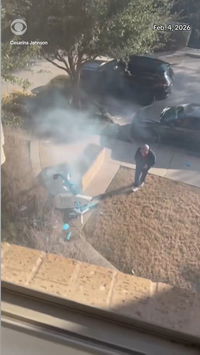 "אופס...זה לא נשמע טוב" | רחפן אמזון במשקל 40 ק"ג התרסק ברחוב - כך זה הסתיים