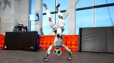 הרגע שכולם פחדו ממנו: רובוט אטלס יוצא לעבודה 