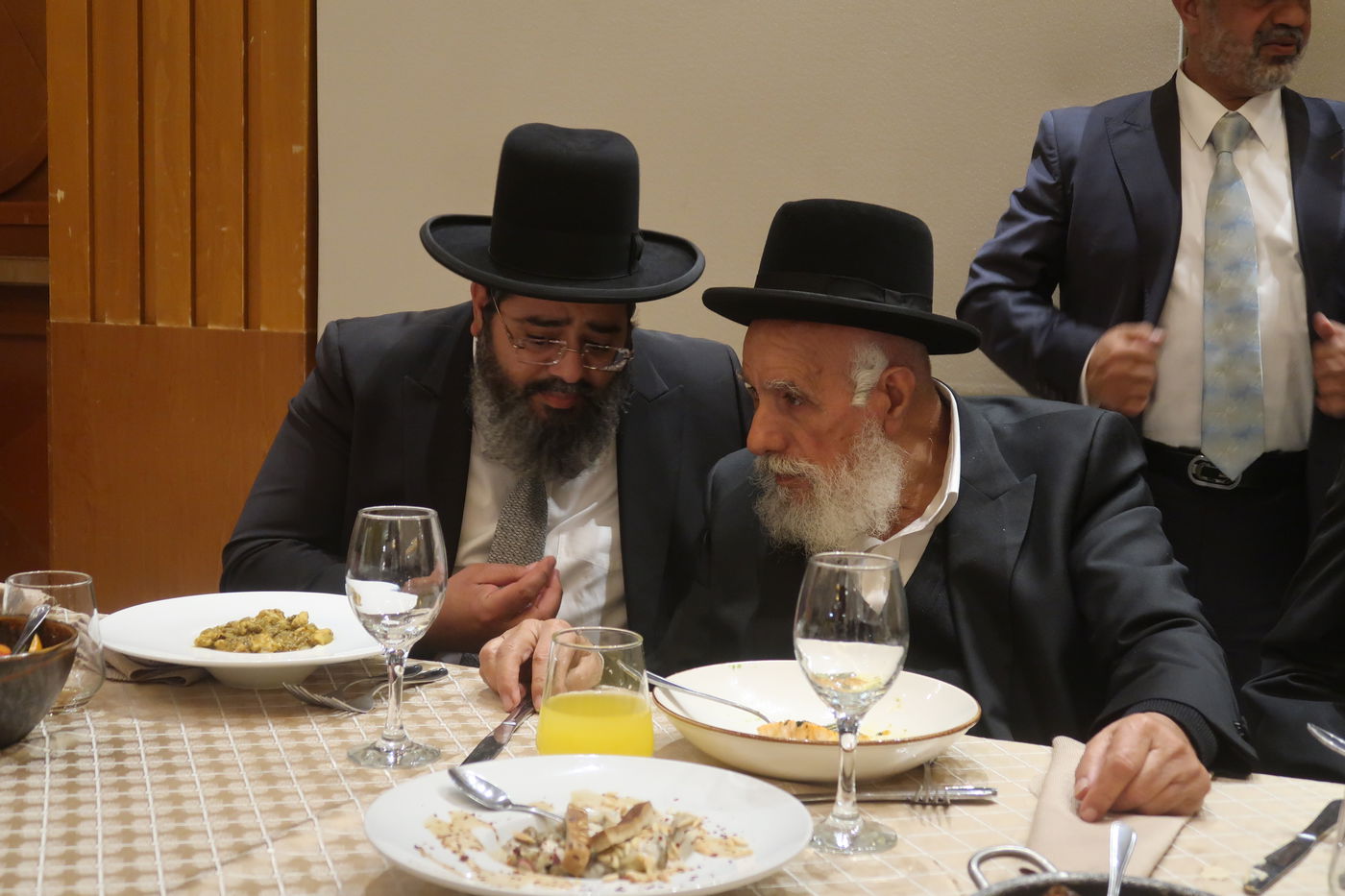 שמחת נישואי נכדת הגר"ש מחפוד