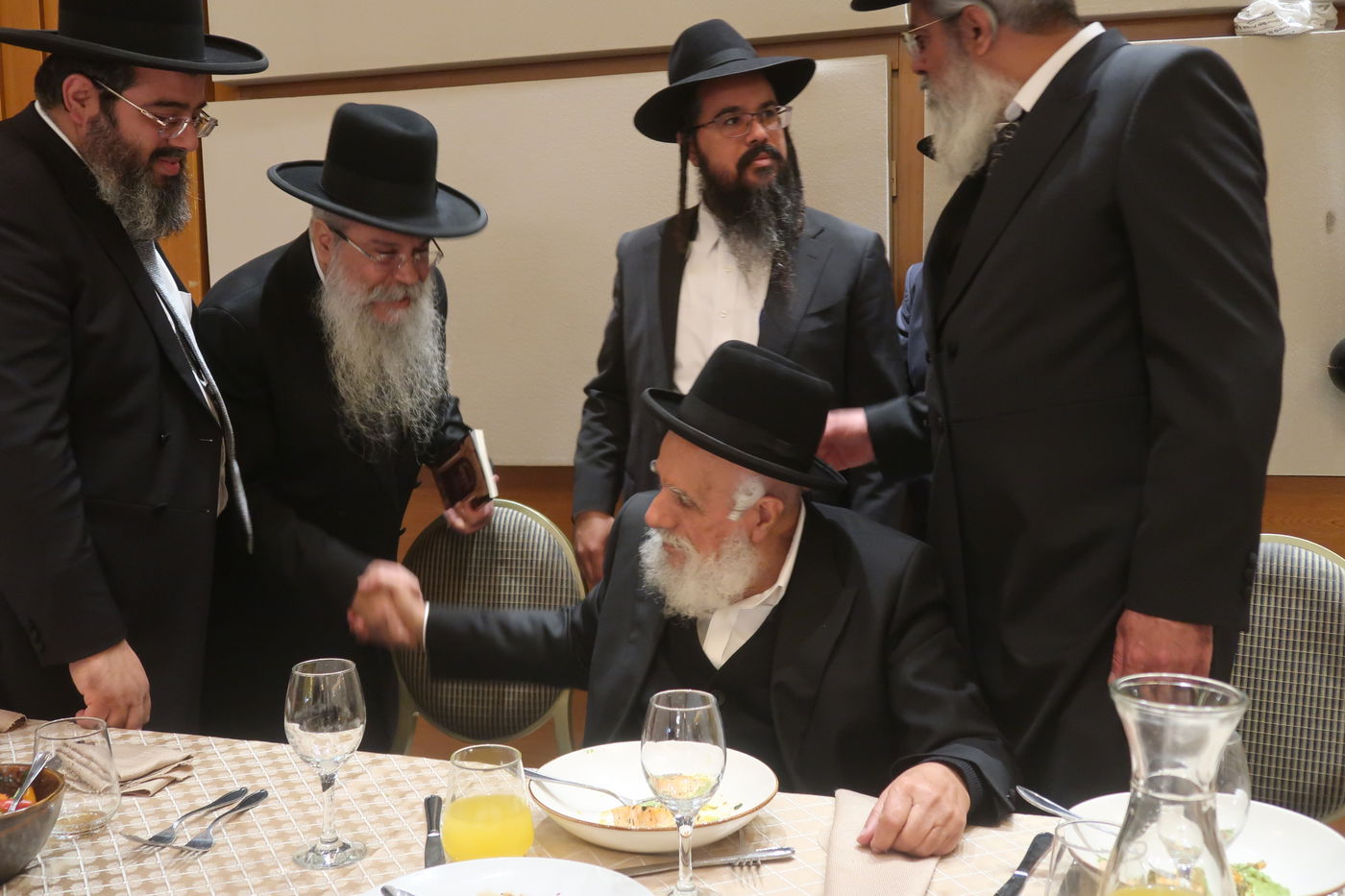 שמחת נישואי נכדת הגר"ש מחפוד