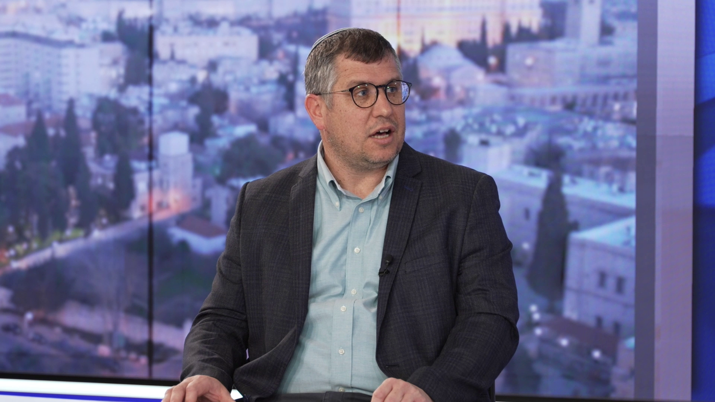 עו"ד ברקוביץ', מומחה למקרקעין ביו"ש, מייצג יזמים ברכישות קרקע מורכבות, רישום בטאבו והסרת חסמים מול המנהל האזרחי