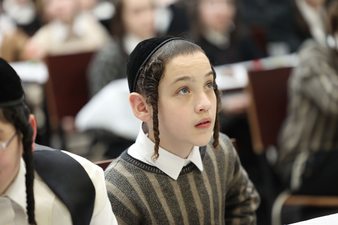 חלוקת פרסים בסאטמר ירושלים