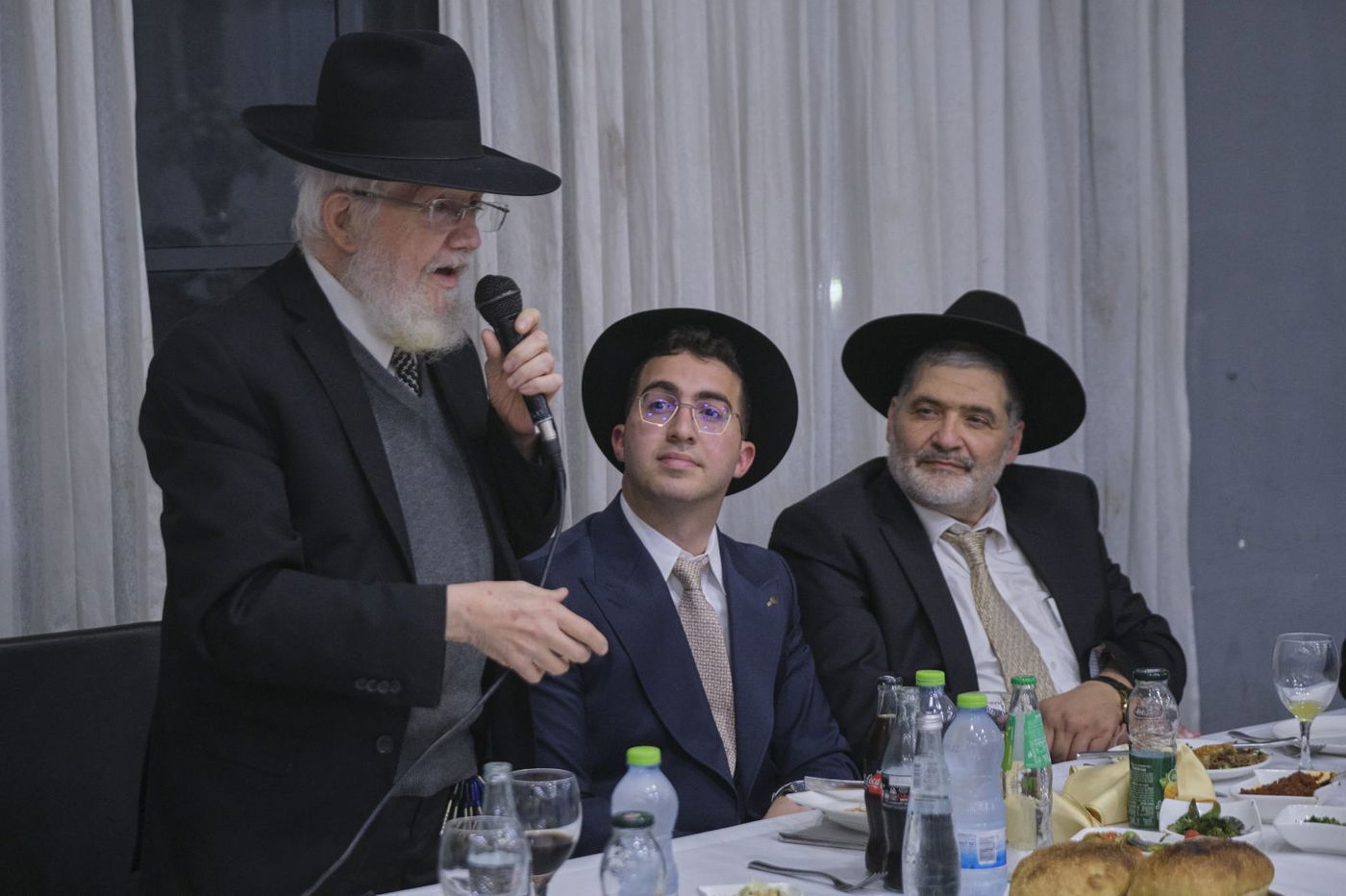 שמחת אירוסי נכד הגר"צ מאזוז