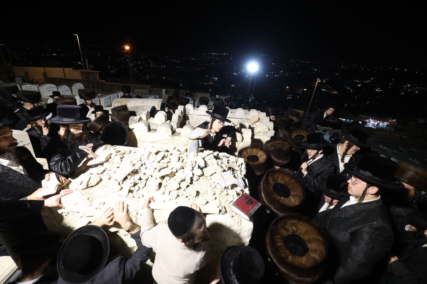 האדמו"ר מביאלה ב"ב בירושלים