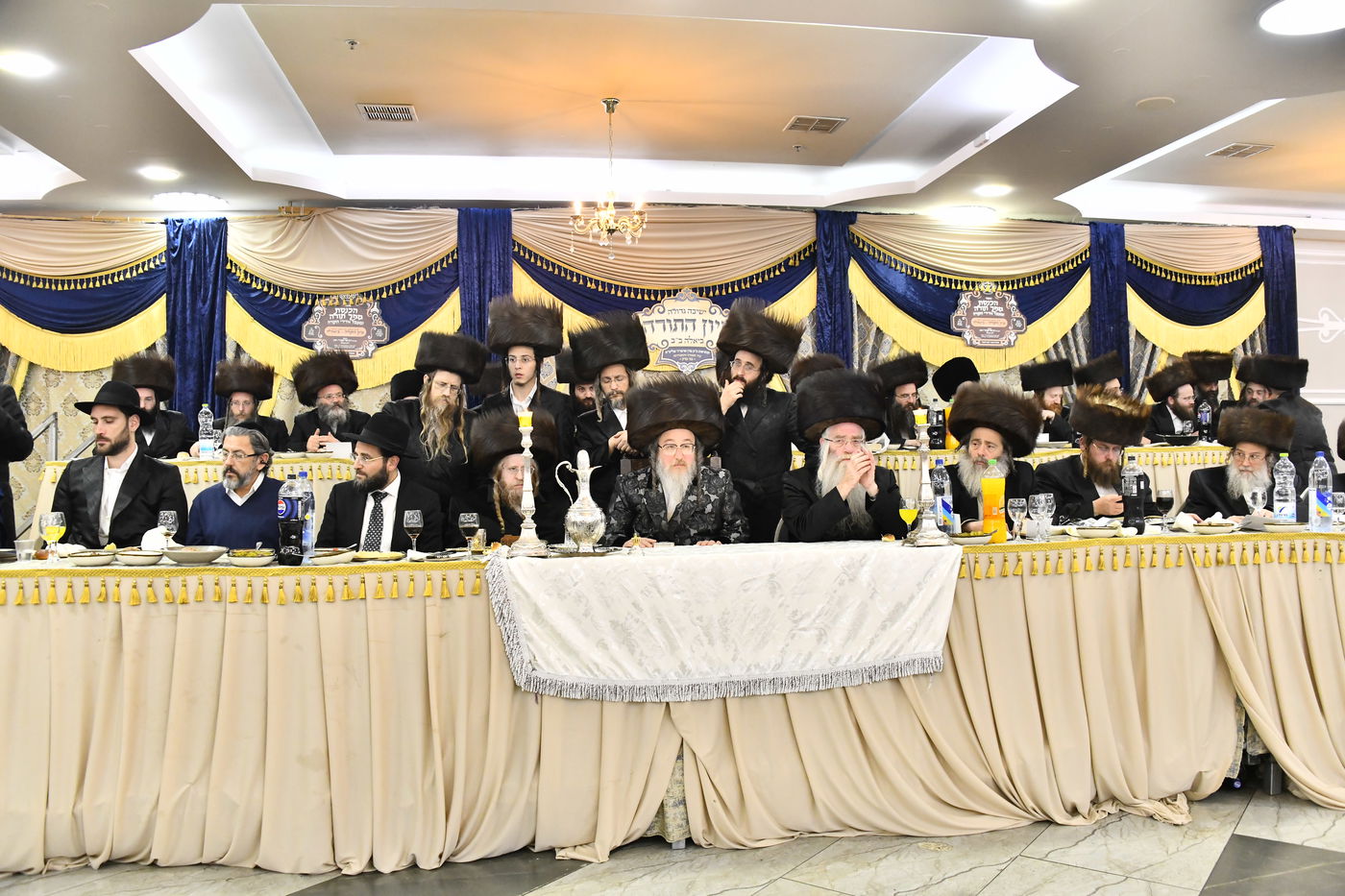 הכנסת ס"ת בביאלה ב"ב