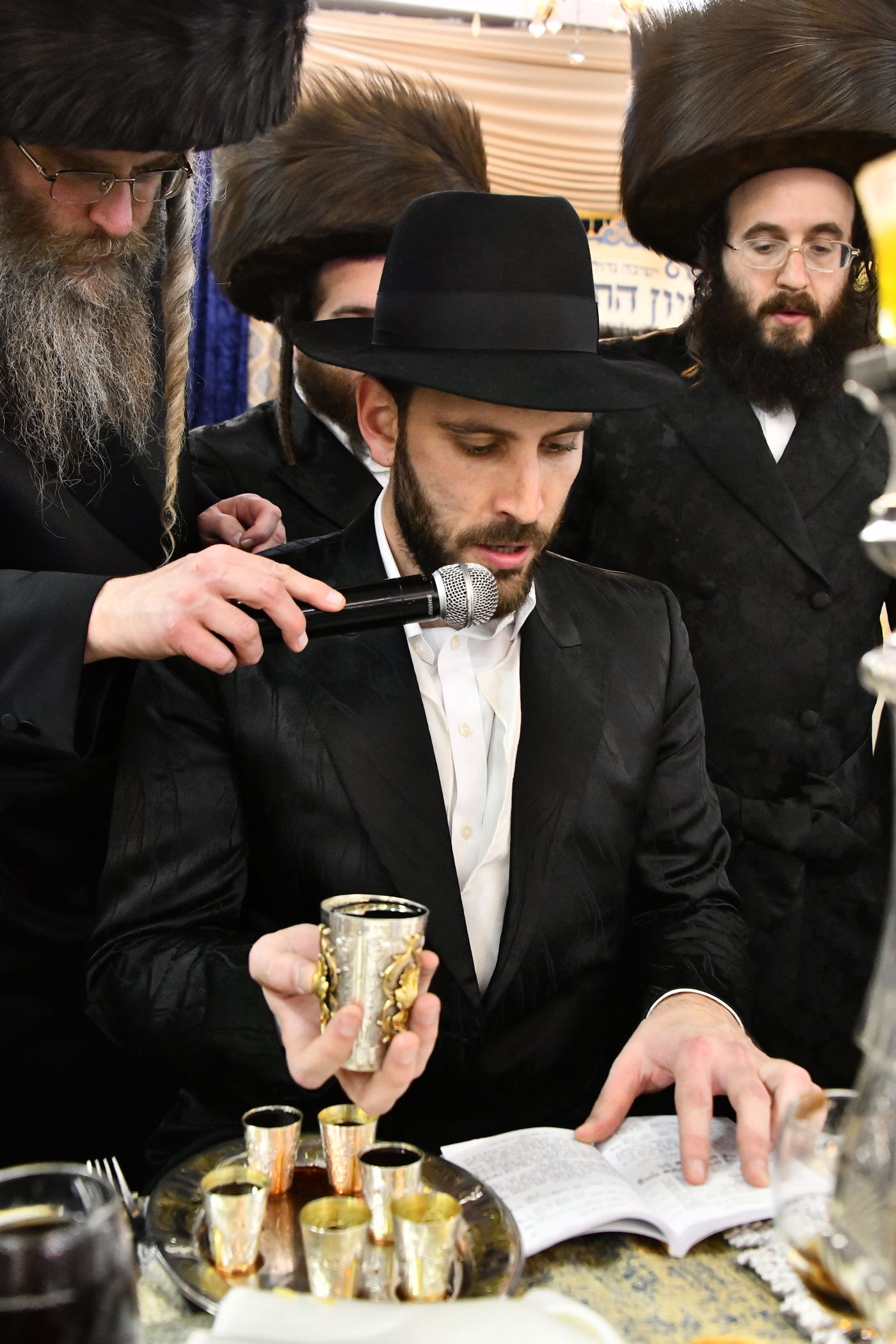 הכנסת ס"ת בביאלה ב"ב