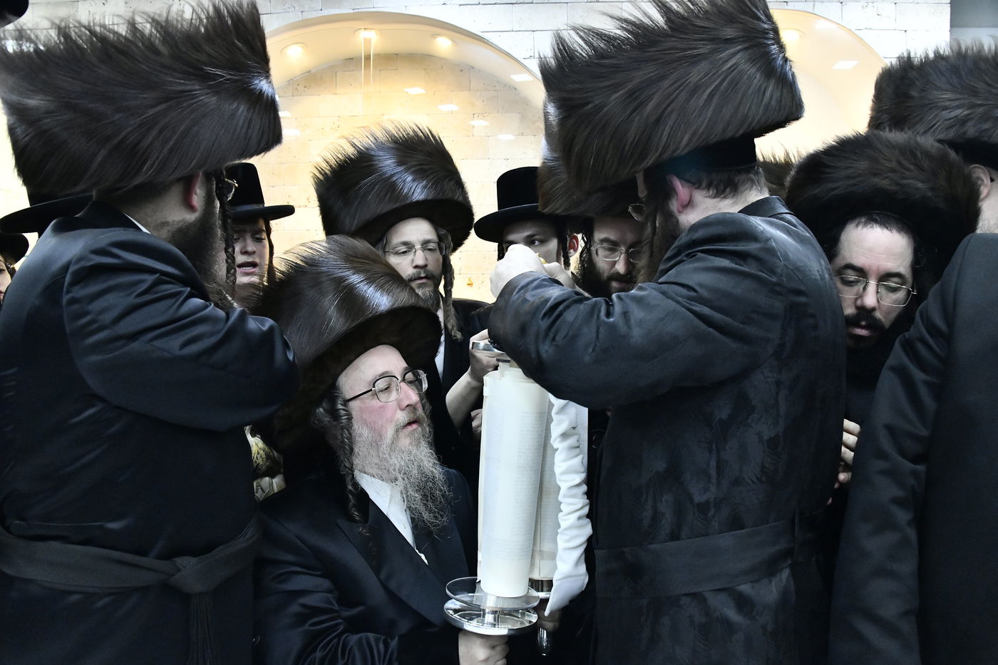 הכנסת ס"ת בביאלה ב"ב