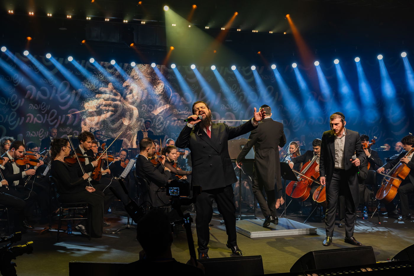 'חסידות בקלאס' - מופע מושקע ואיכותי, אבל... // ביקורת מופע