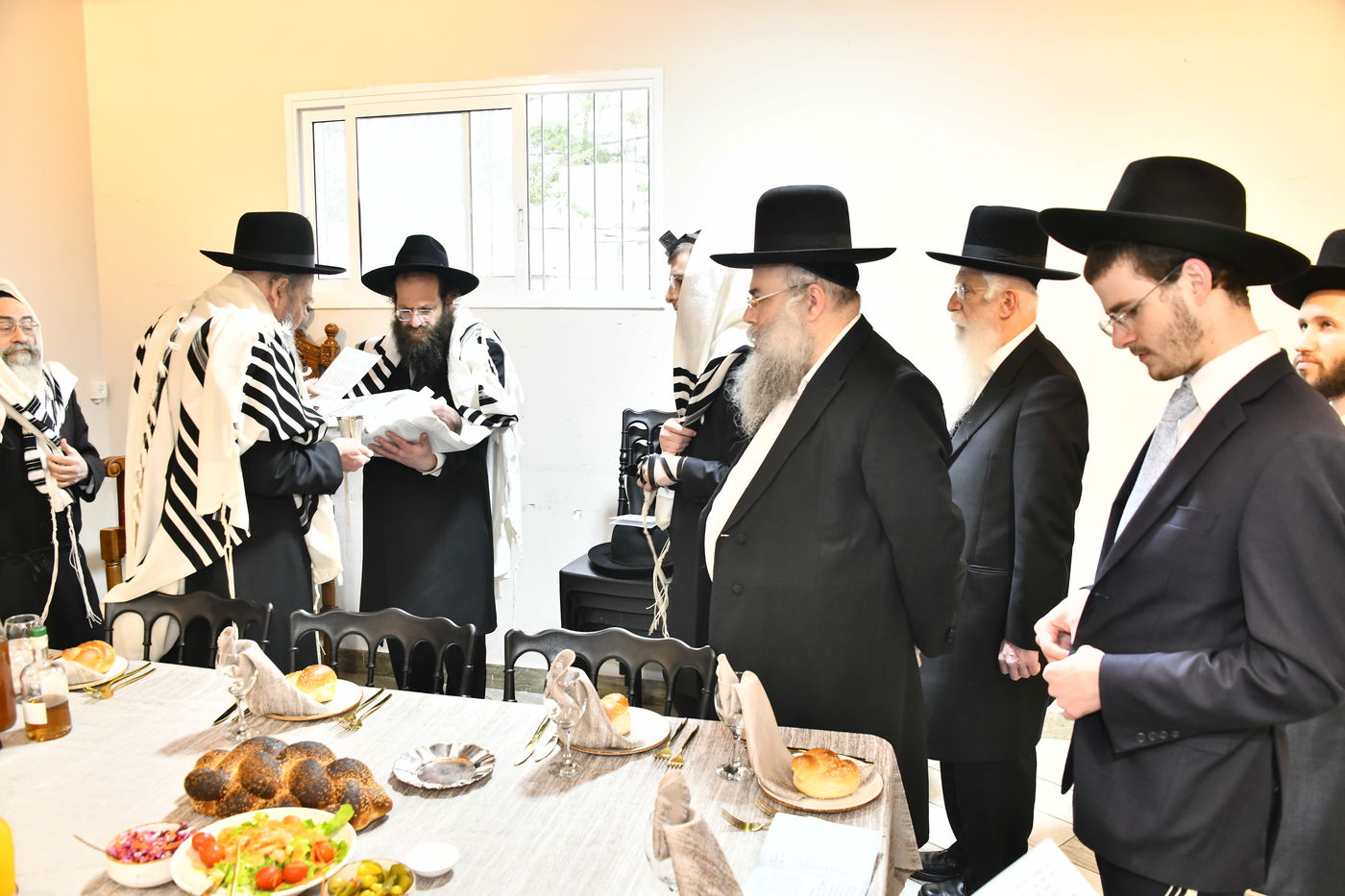 שמחת הברית לנין הגרמ"ש אדלשטיין ונכד הגרי"ש קנייבסקי