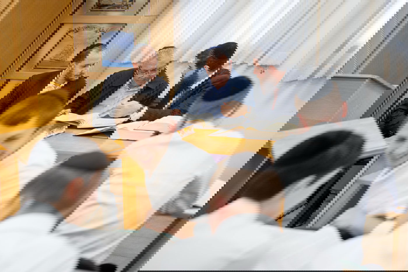 גדי אייזנקוט בביקור בישיבת ההסדר החרדית