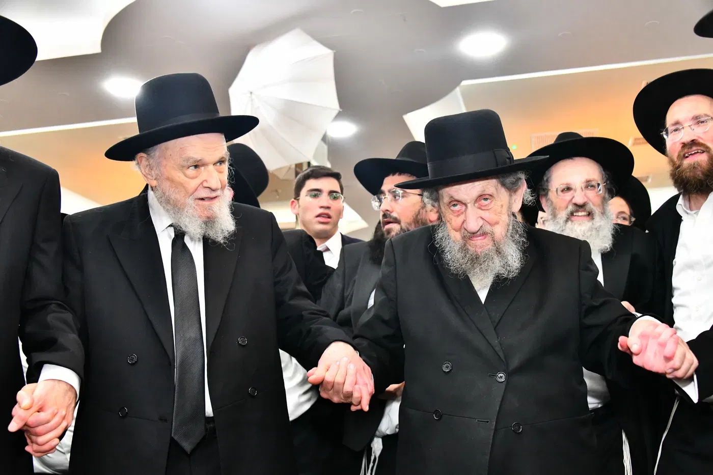 המנהיגים הגר"ד לנדו והגרמ"ה הירש 