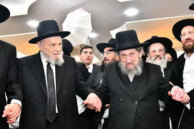 המנהיגים הגר"ד לנדו והגרמ"ה הירש 