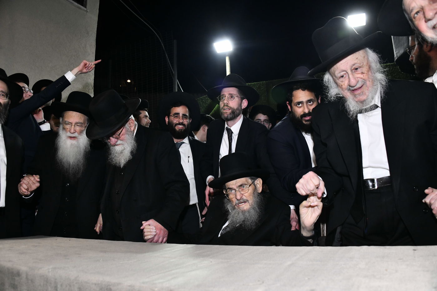 שמחת נישואי נכד הגר"י הקר