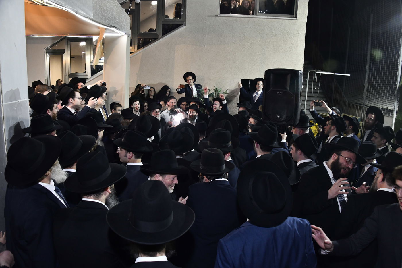 שמחת נישואי נכד הגר"י הקר