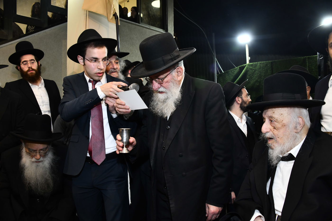 שמחת נישואי נכד הגר"י הקר