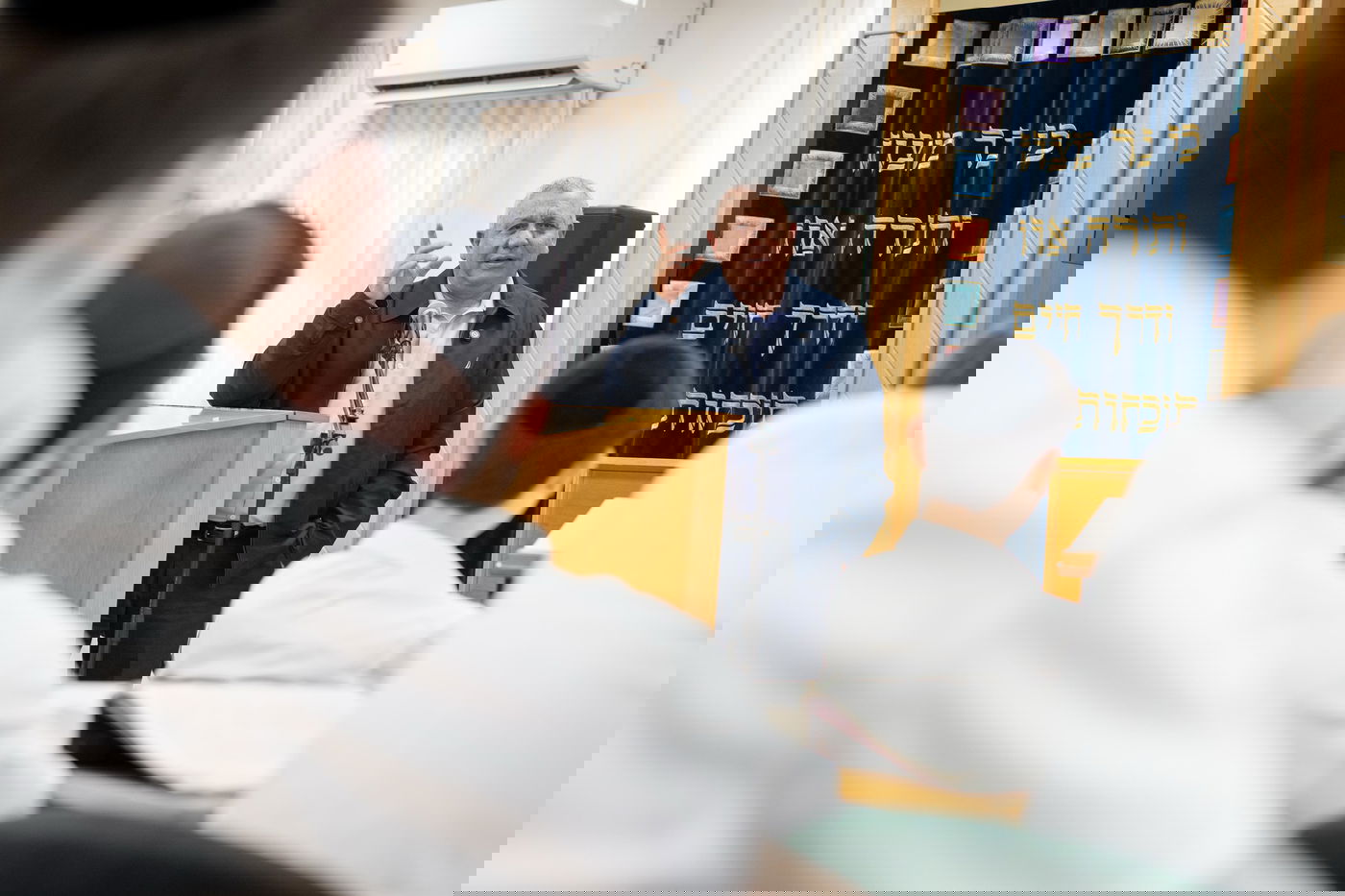 גדי אייזנקוט בביקור בישיבת ההסדר החרדית