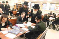 סיום ימי השובבי"ם בקאסוב ויז'ניץ