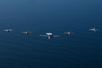 מטוסי צבא ארה"ב בגיחה באזור