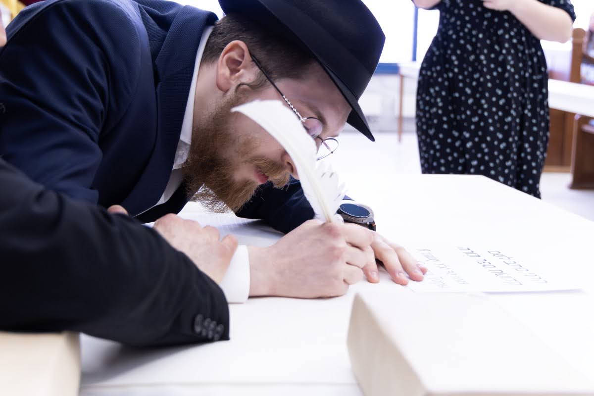 התחלת כתיבת ס"ת בעיר קלינינגרד שבין פולין לליטא