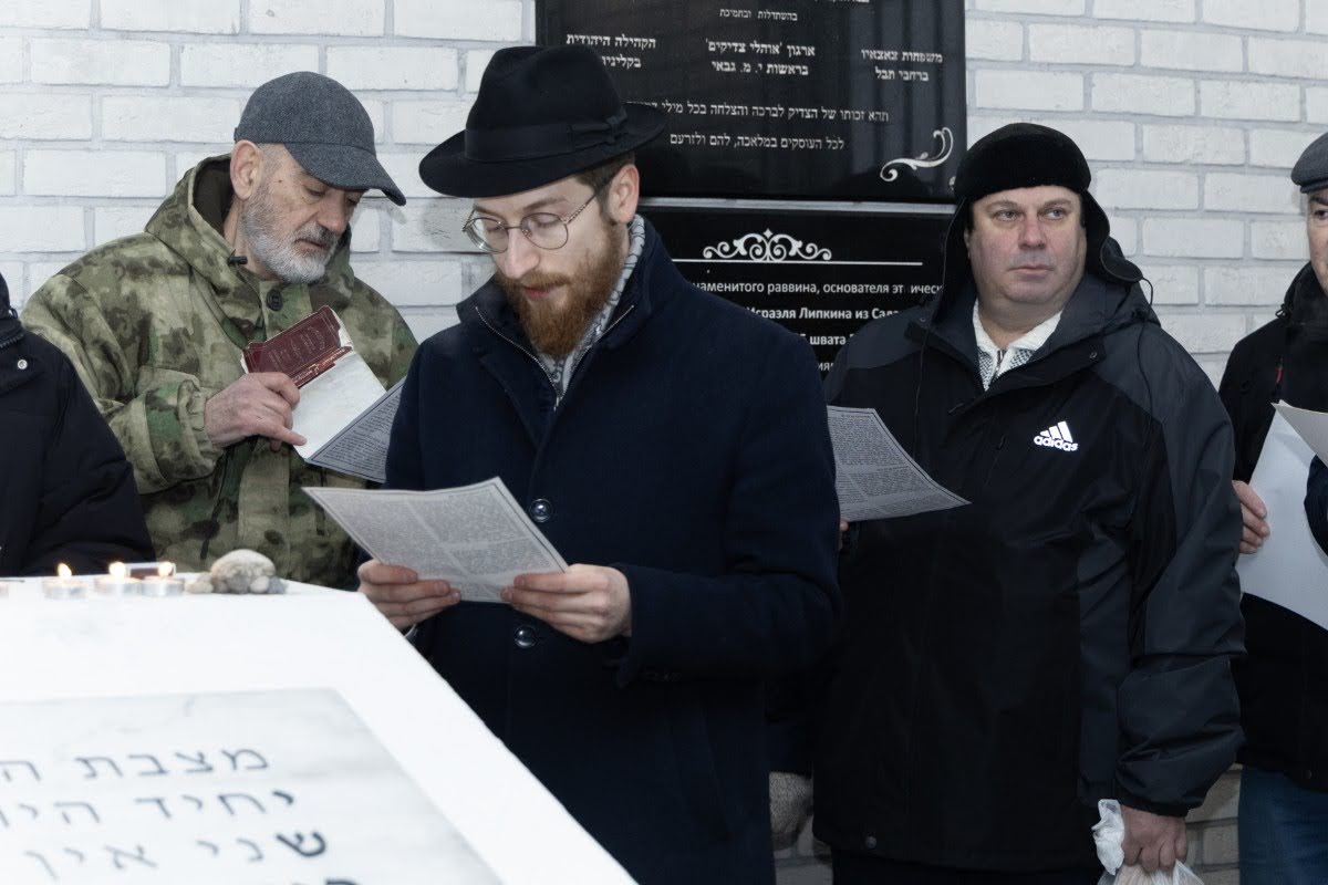 התחלת כתיבת ס"ת בעיר קלינינגרד שבין פולין לליטא