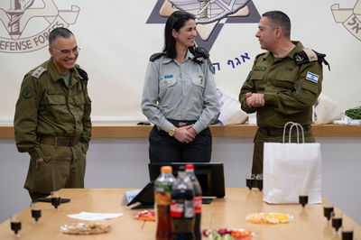 אביחי אדרעי ומחליפתו