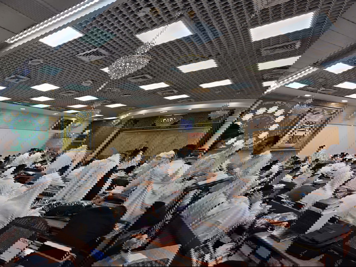 יום חמישי האחרון של שובבי"ם ב'כסא רחמים'