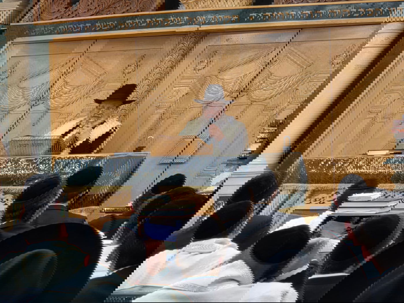 יום חמישי האחרון של שובבי"ם ב'כסא רחמים'