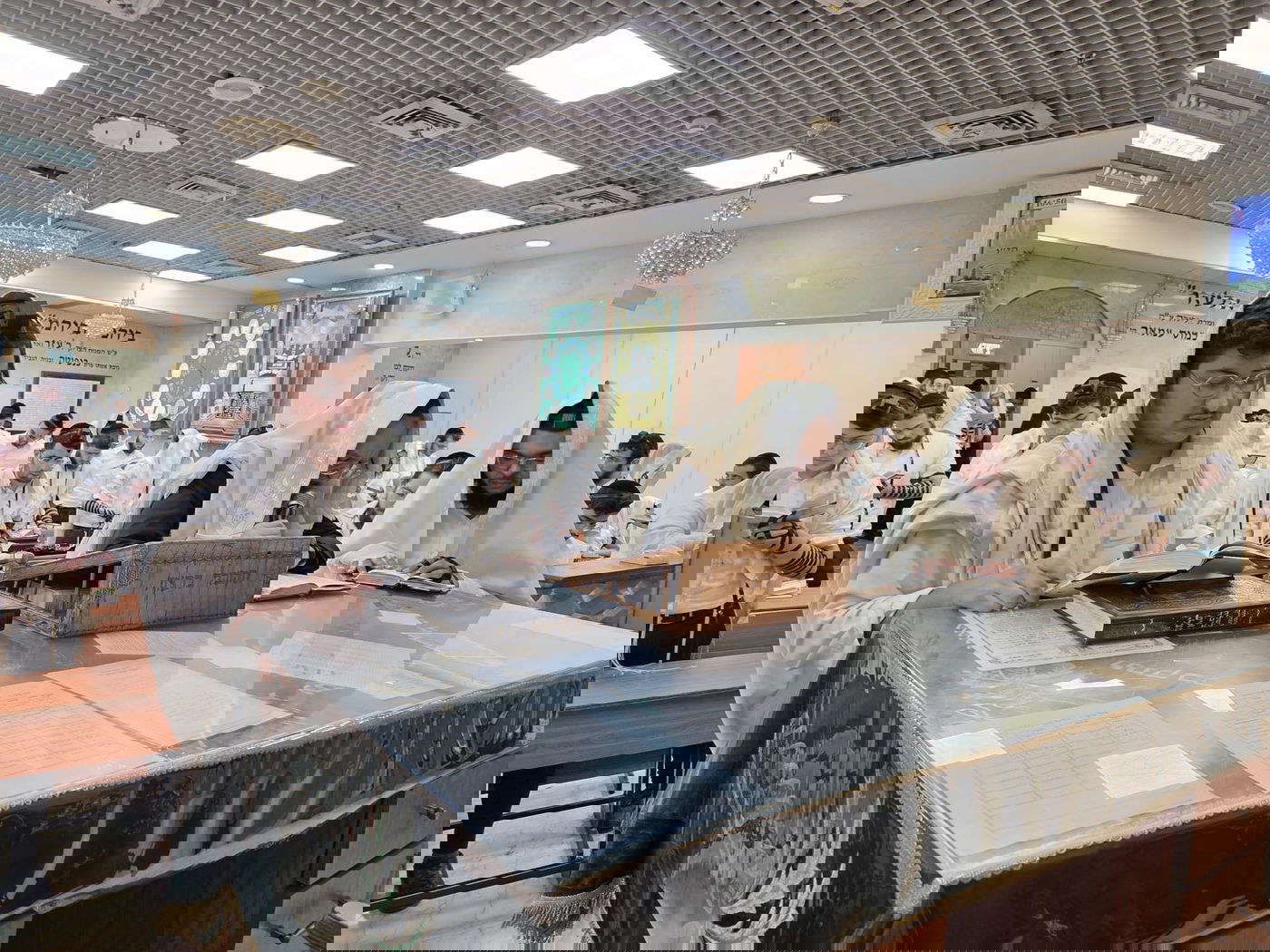 יום חמישי האחרון של שובבי"ם ב'כסא רחמים'