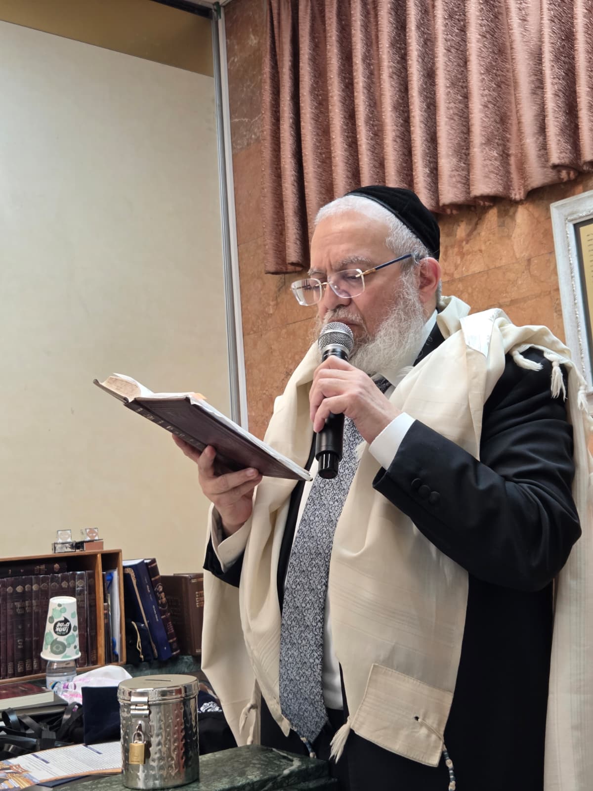 יום חמישי האחרון של שובבי"ם ב'כסא רחמים'