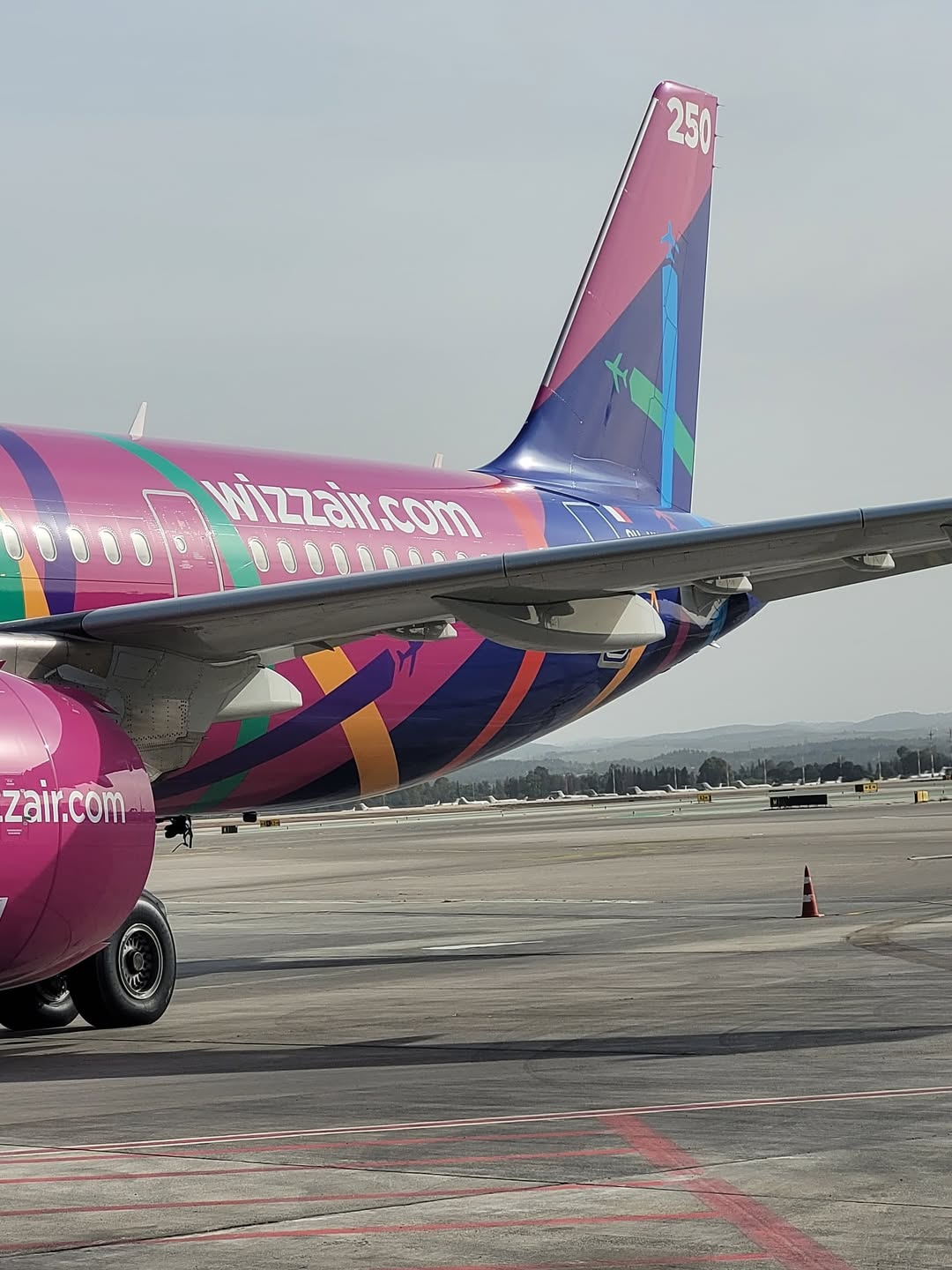 מטוס ה'250' של וויז אייר בנתב"ג