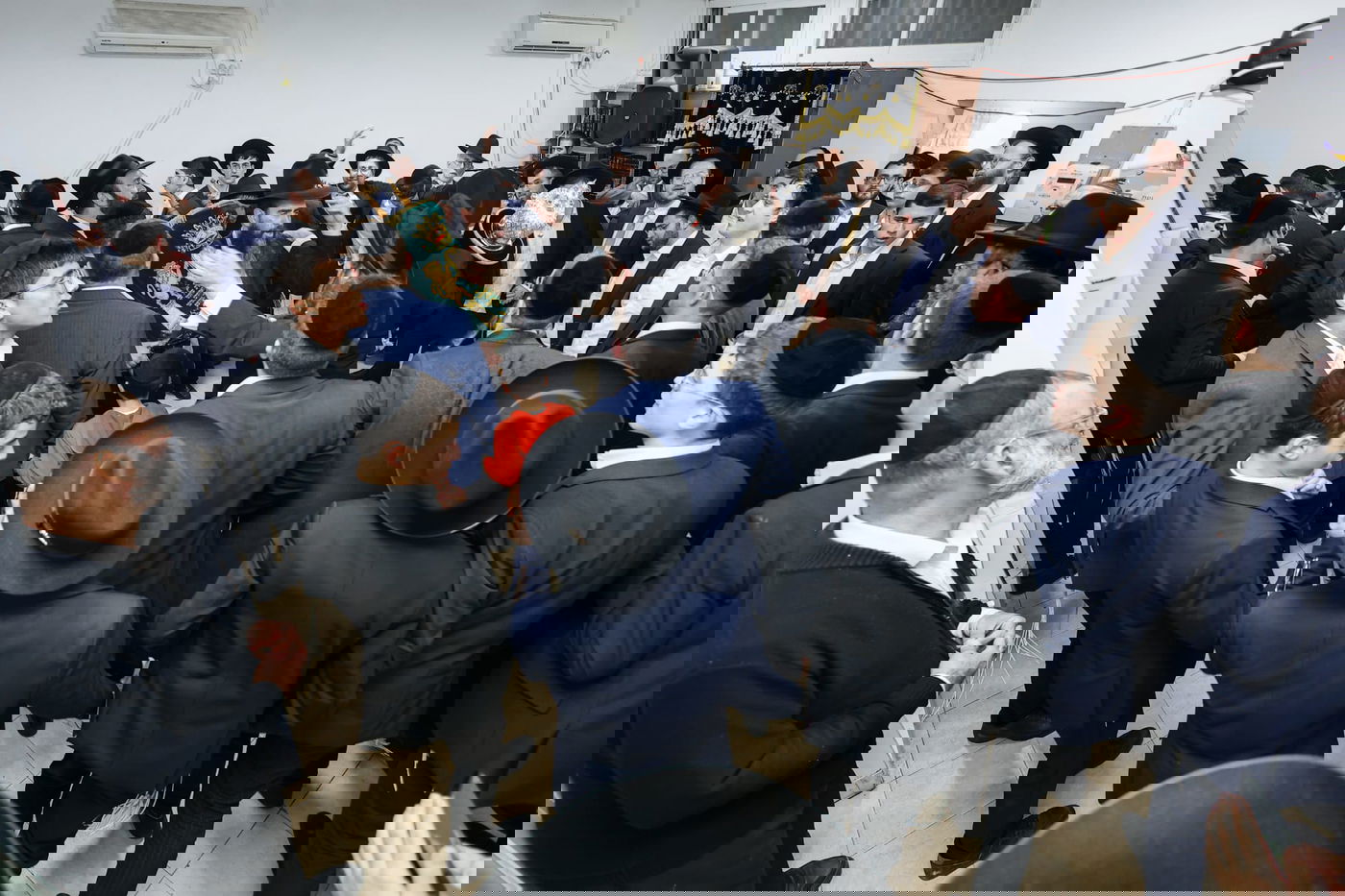 הכנסת ספר תורה ל'דרך אמונה' בקרית אתא