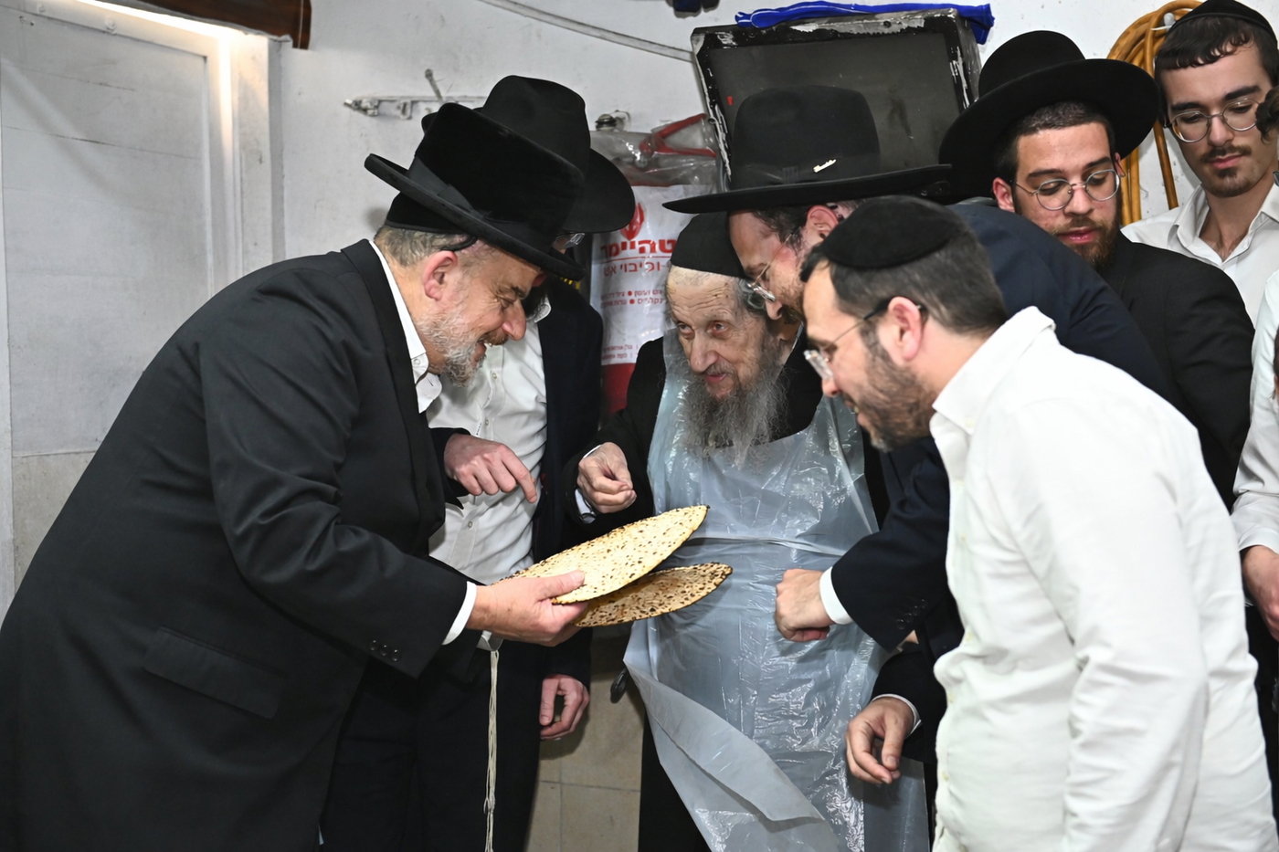 הגר"ד לנדו באפיית מצות