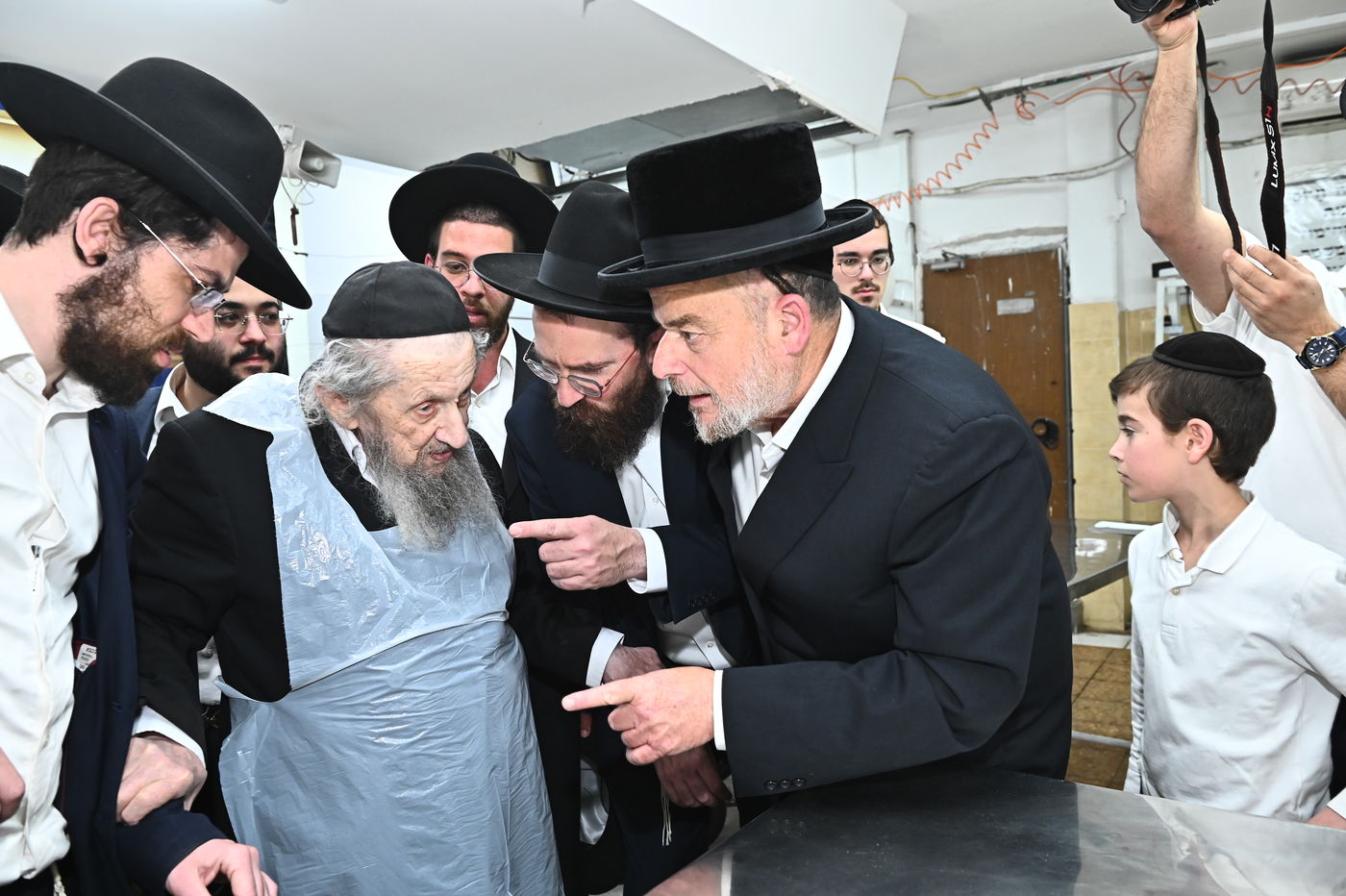 הגר"ד לנדו באפיית מצות