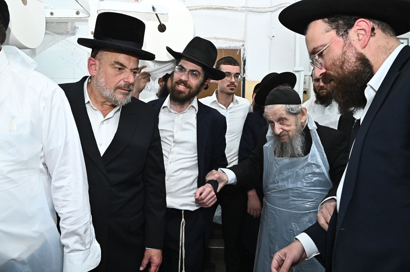 הגר"ד לנדו באפיית מצות