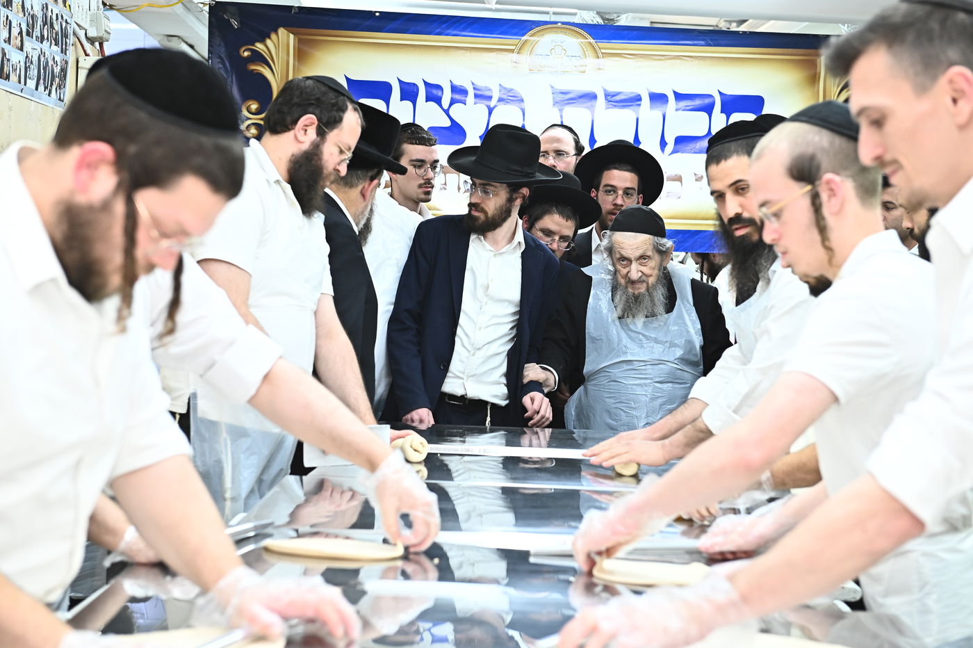 הגר"ד לנדו באפיית מצות