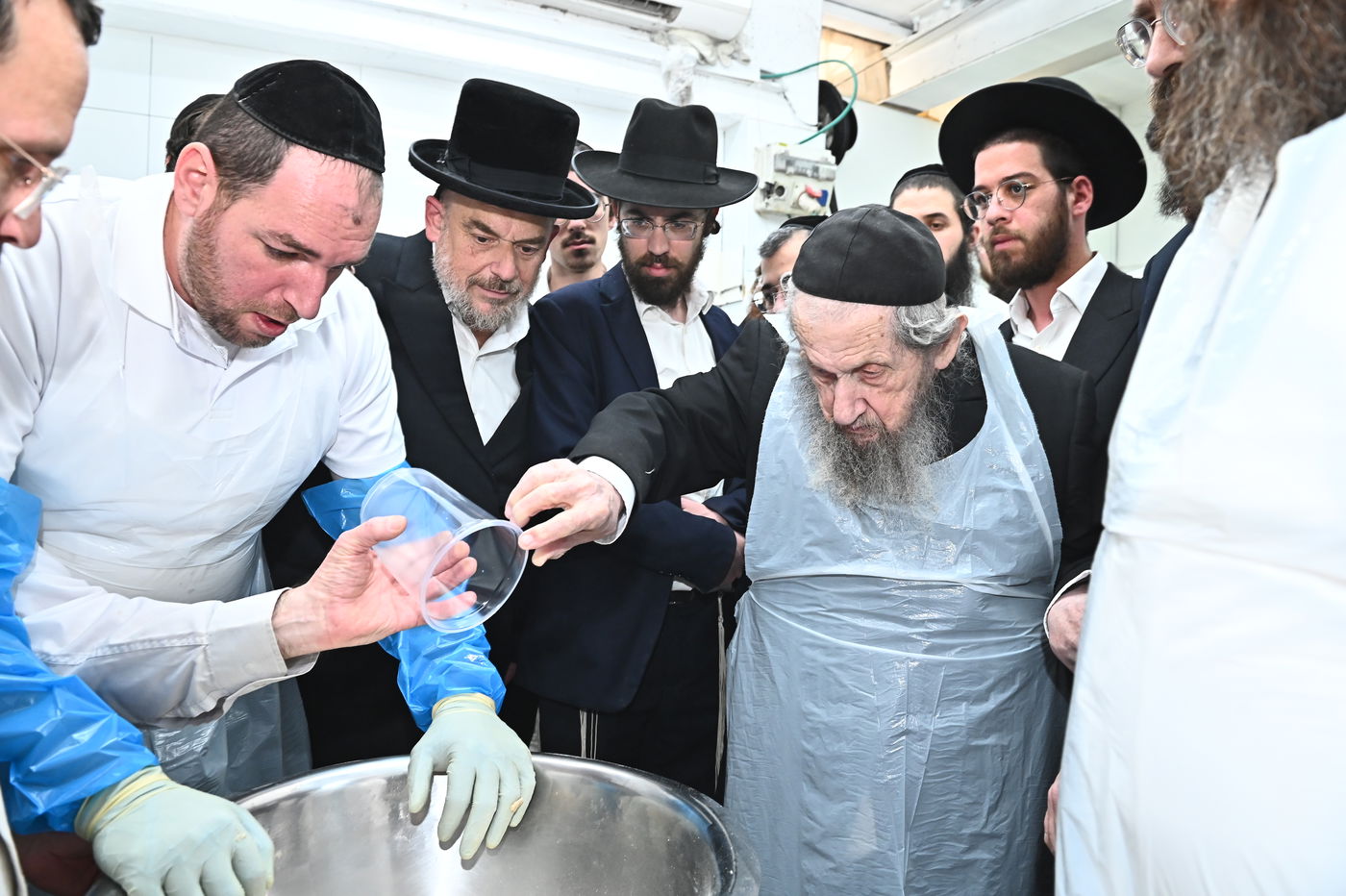 הגר"ד לנדו באפיית מצות