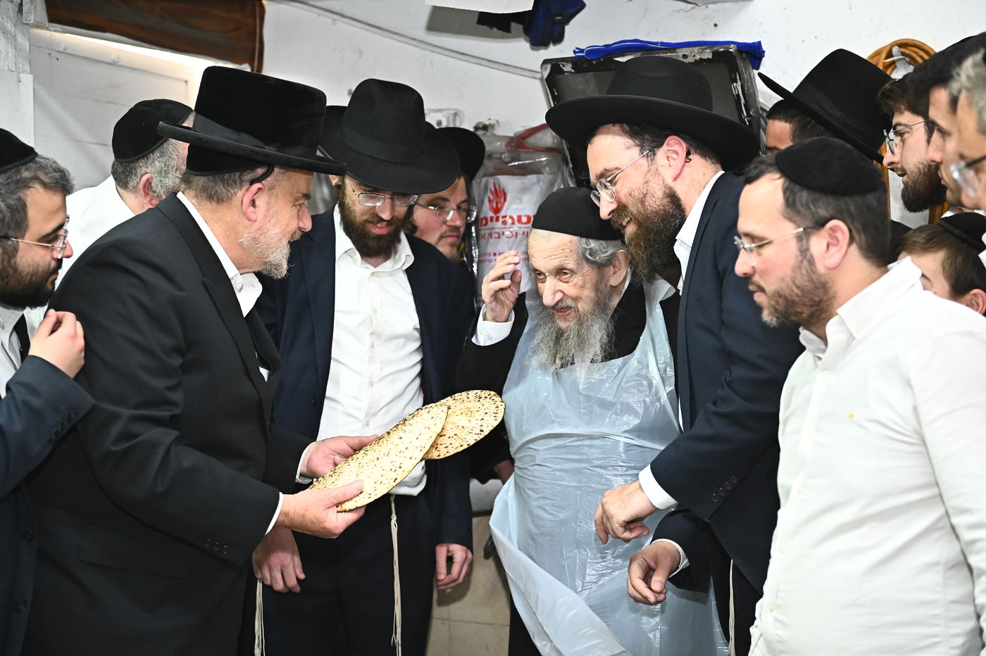 הגר"ד לנדו באפיית מצות