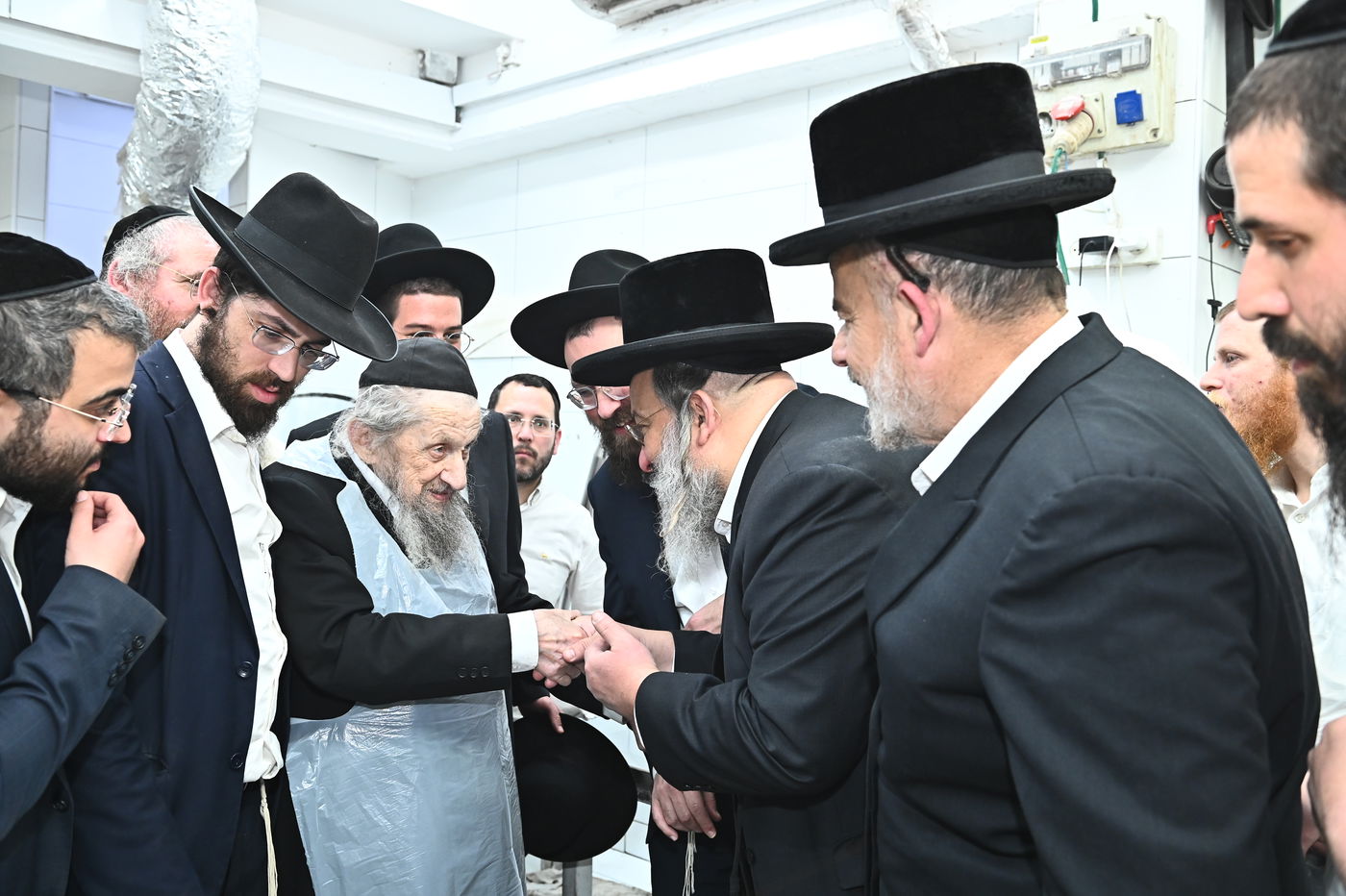 הגר"ד לנדו באפיית מצות