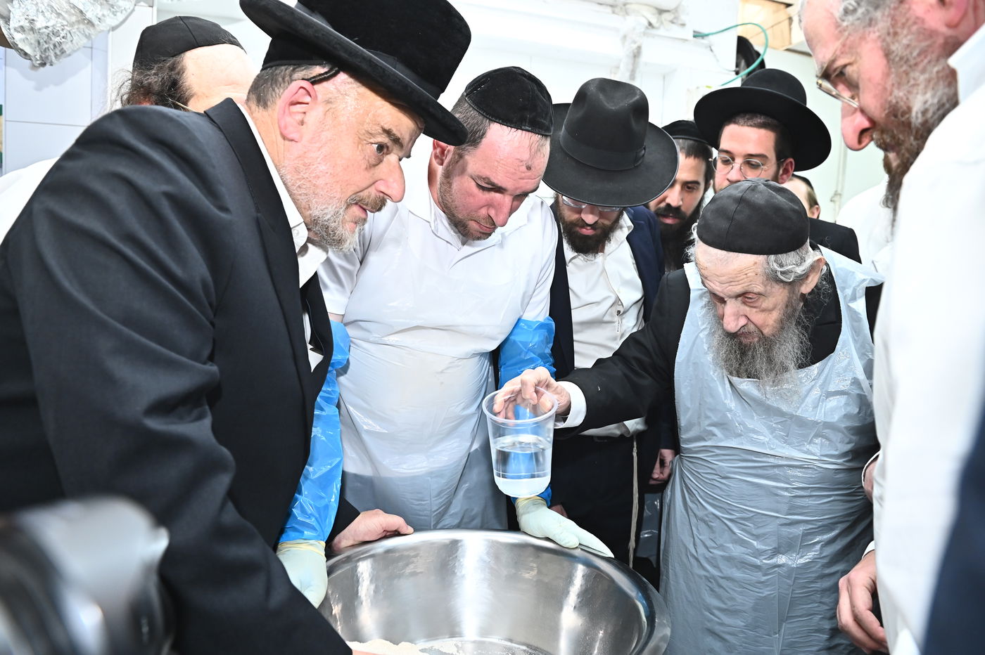 הגר"ד לנדו באפיית מצות