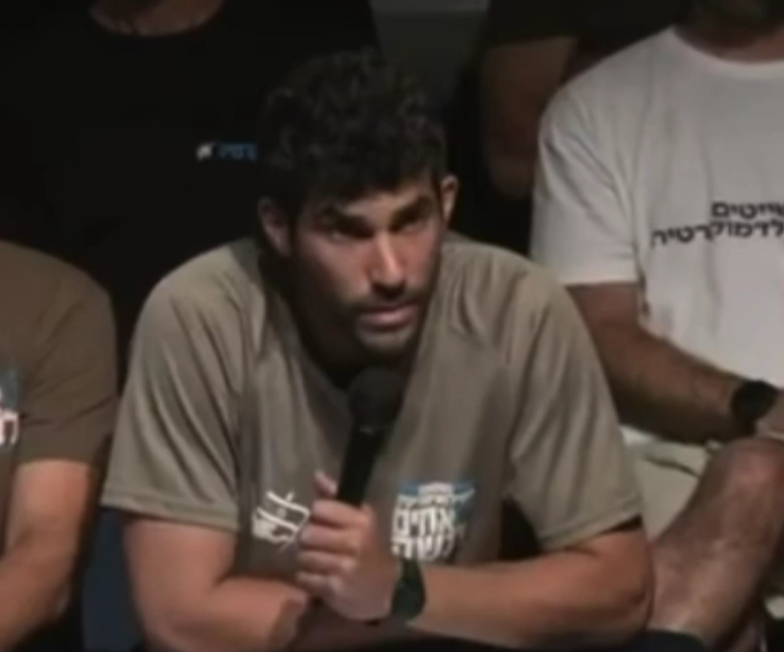 עומרי רונן בזמן המחאה