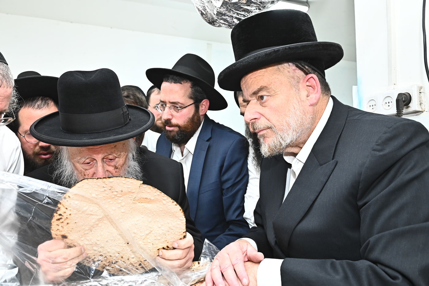 הגרב"ד פוברסקי באפיית מצות