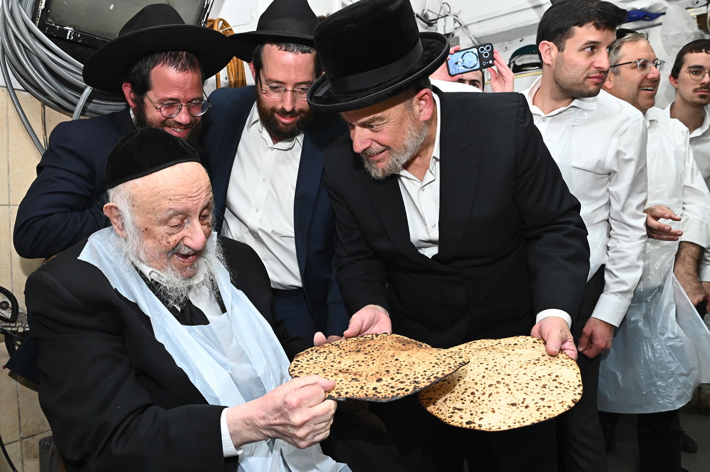 הגרב"ד פוברסקי באפיית מצות