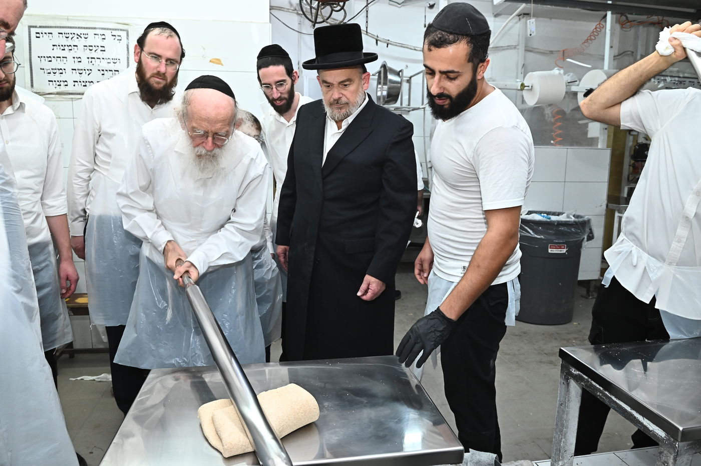 הגר"ש גלאי באפיית מצות