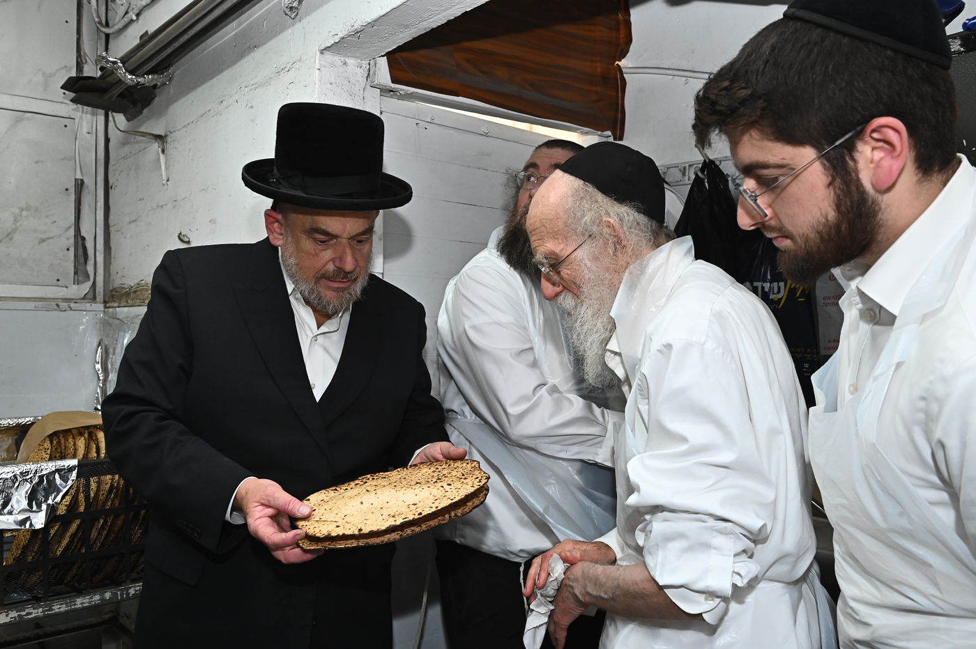 הגר"ש גלאי באפיית מצות