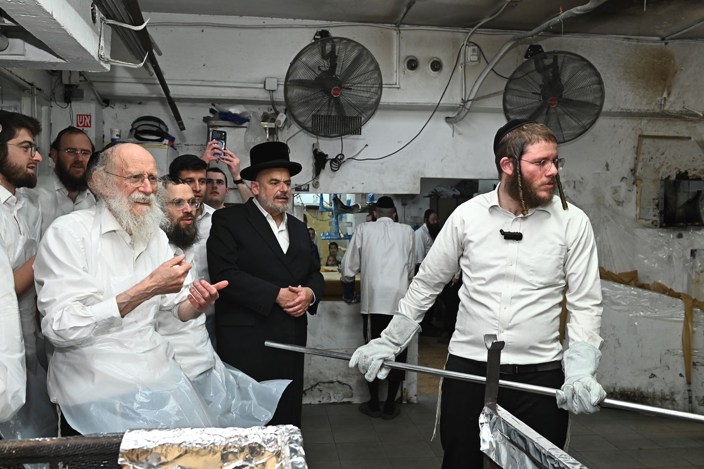 הגר"ש גלאי באפיית מצות