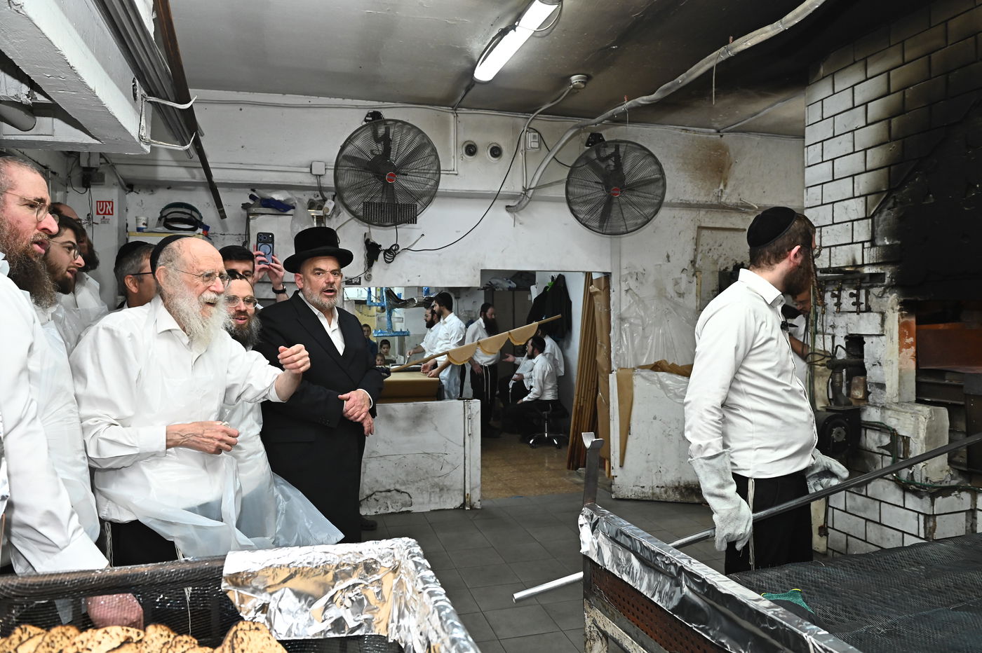 הגר"ש גלאי באפיית מצות